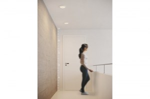 linda-17-white (1)